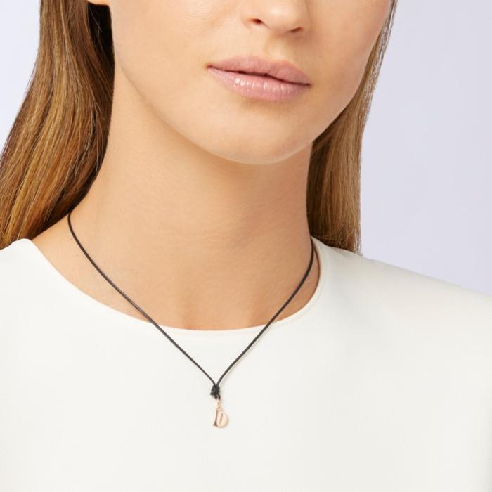 PENDENTIF LETTRE D