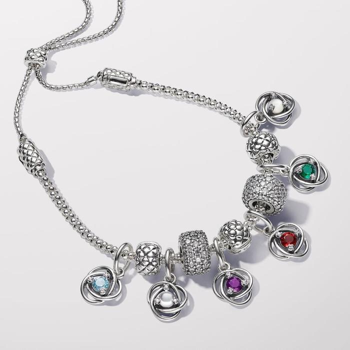 Charm Pendente Cerchio Eterno Bianco Madreperla Artificiale Giugno