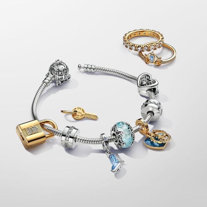 Disney, Anello Carrozza di Cenerentola