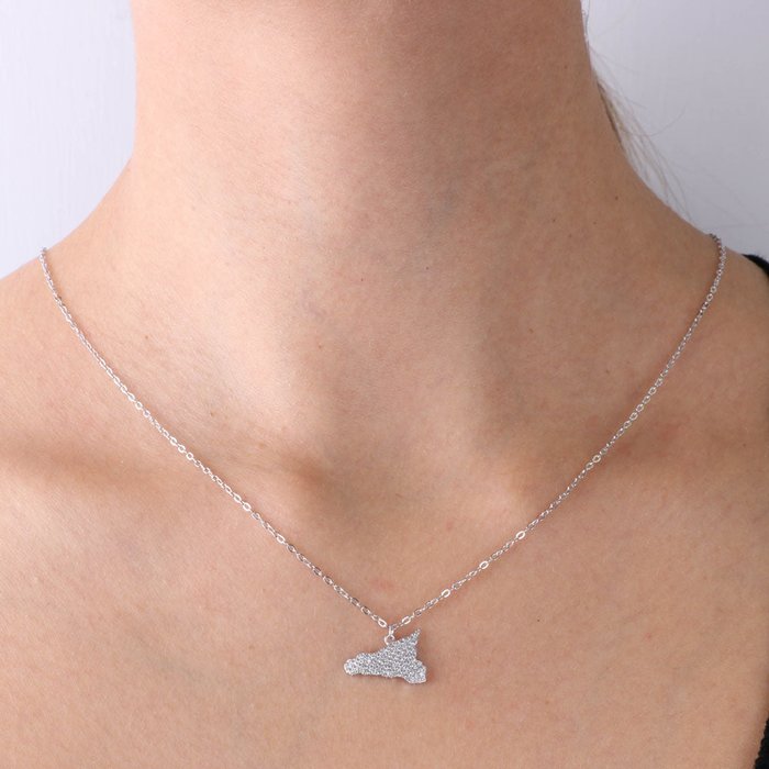 Collier en argent 925 avec pendentif île de Sicile orné de pavés de zircones blanches