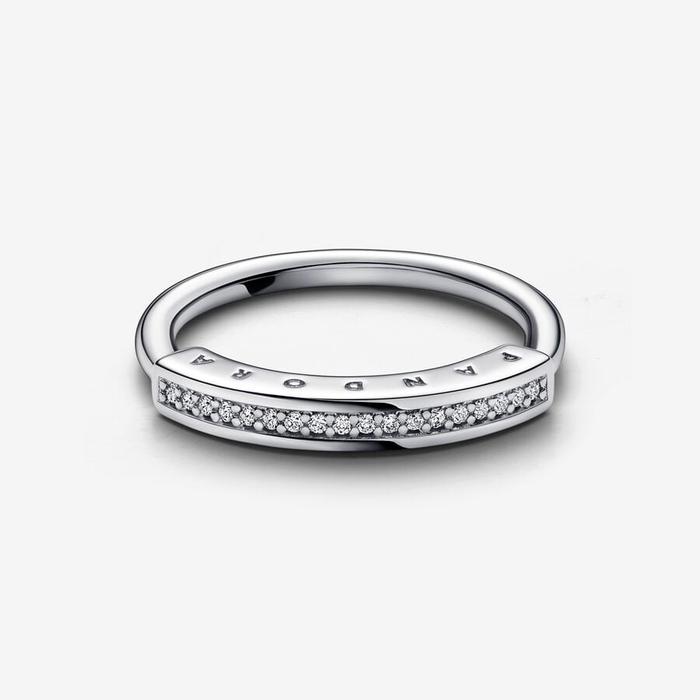 Bague pavée et logo
