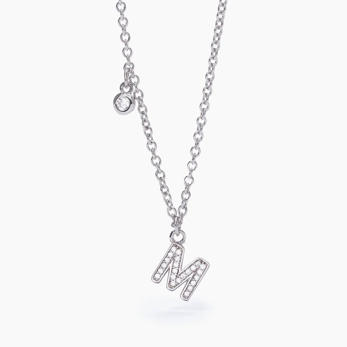 Collier ras du cou lettre « M » A, B, COOL