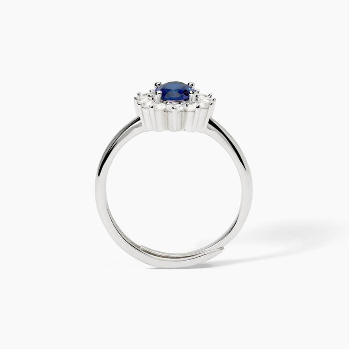 Silver ring with oval synthetic sapphire COOL OR RÉTRO?