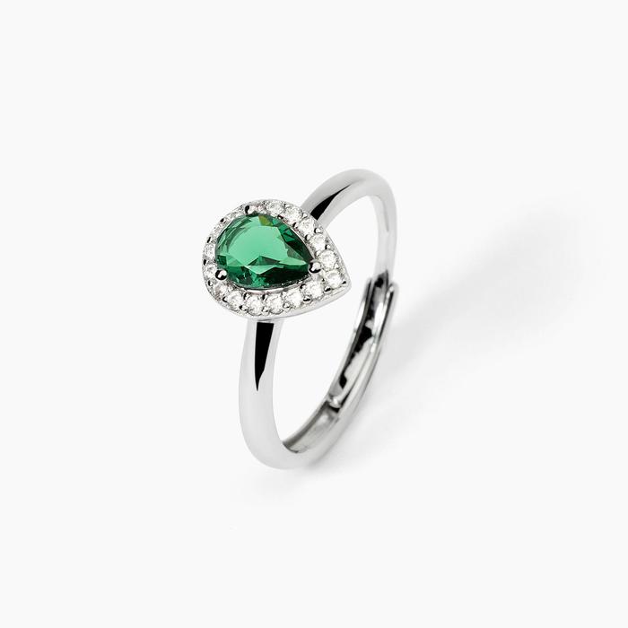 Anello in argento con smeraldo sintetico COOL OR RÉTRO?