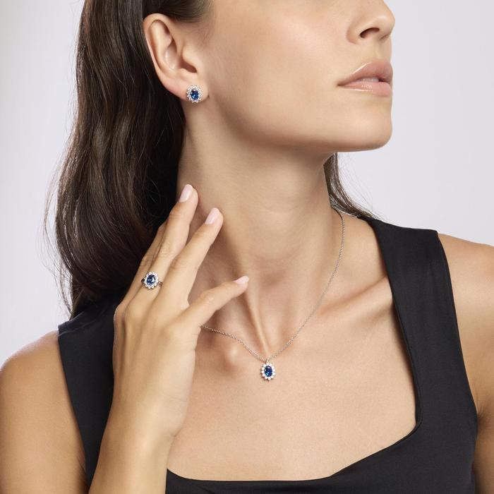 Collier ras du cou en argent avec saphir synthétique COOL OU RÉTRO ?