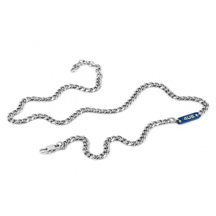 Flat mesh necklace with blue insert