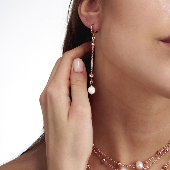 Natural pearl earrings