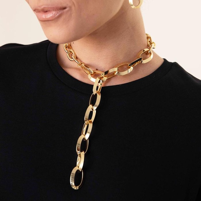 Collier à maillons ovales et triangulaires