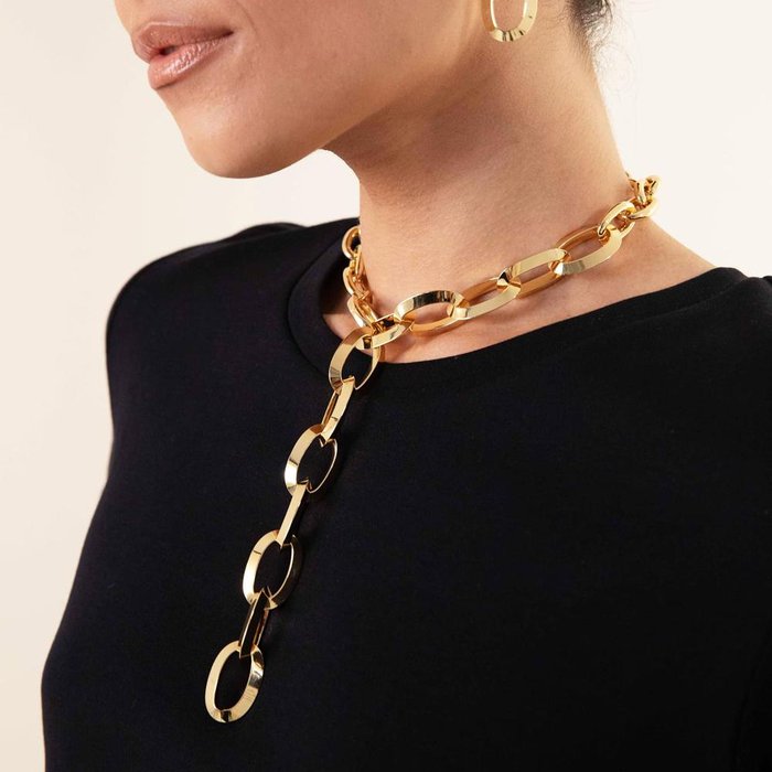 Collier à maillons ovales et triangulaires