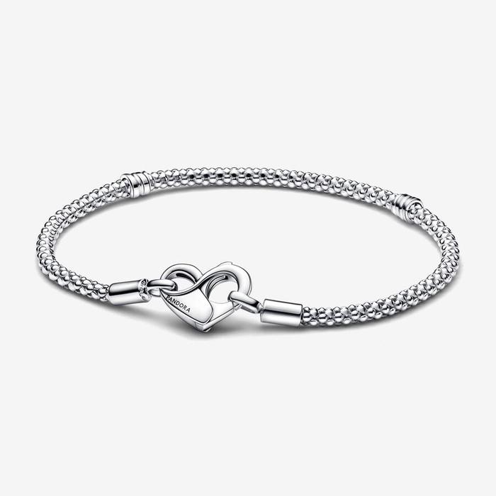Bracelet en maille géométrique avec fermoir en forme de cœur
