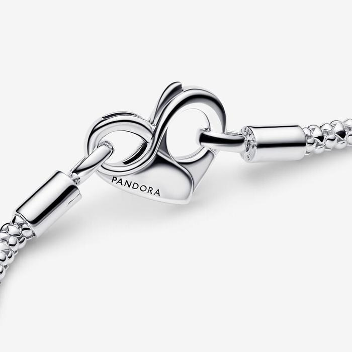 Bracelet en maille géométrique avec fermoir en forme de cœur