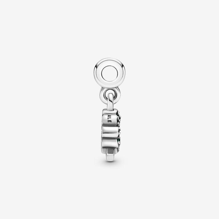 Mini pendentif charm trèfle à quatre feuilles Pandora ME