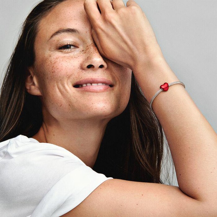 Breloque cœur métallique rouge