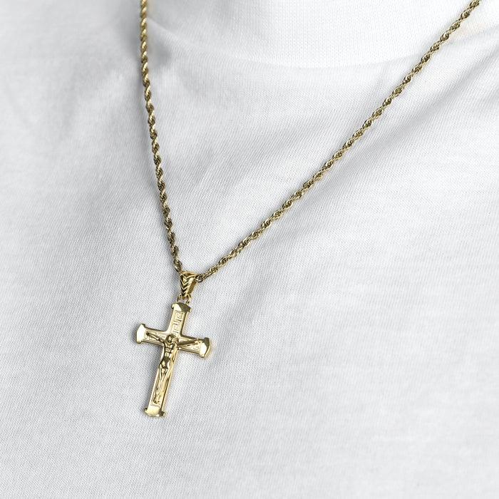 COLLIER HOMME EN ACIER DORÉ IP AVEC CRUCIFIX