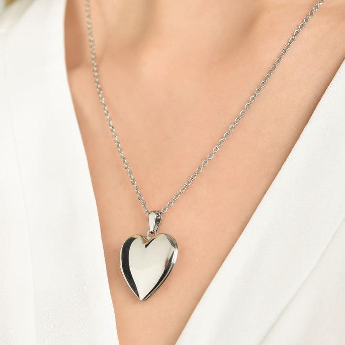 WOMEN'S STEEL NECKLACE WITH HEART