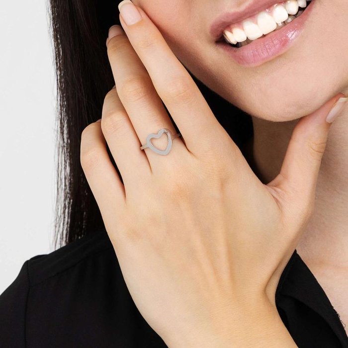 Anello in acciaio con cuore
