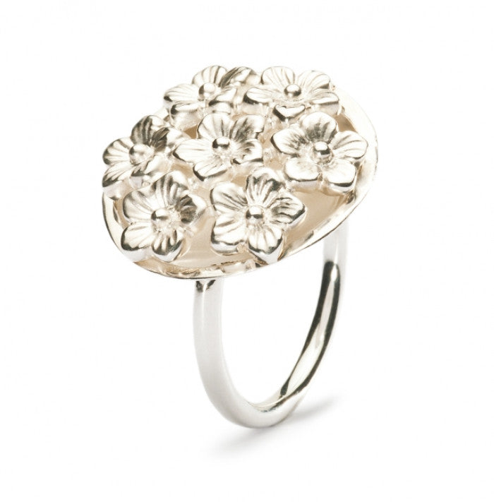Elderflower bunch ring