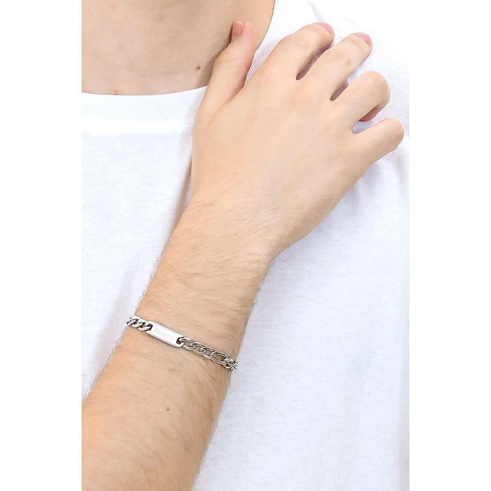 Wide flat mesh bracelet
