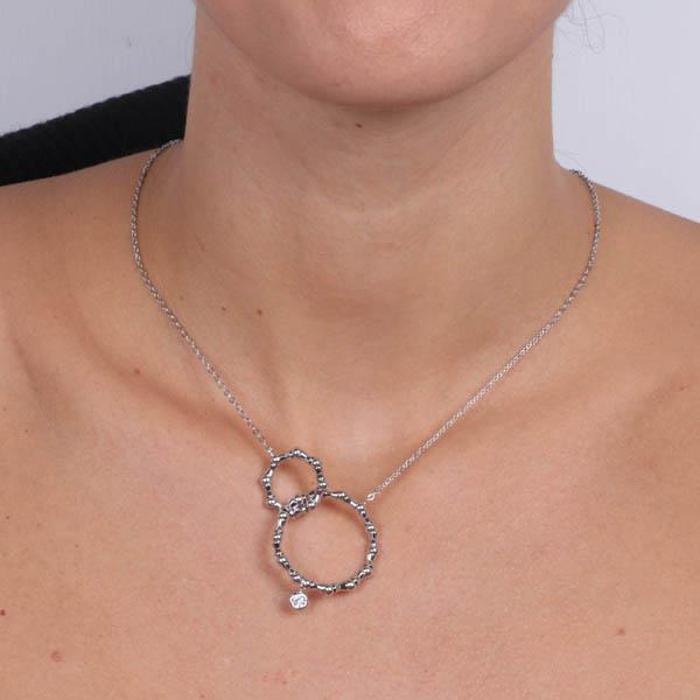 Collier en métal
