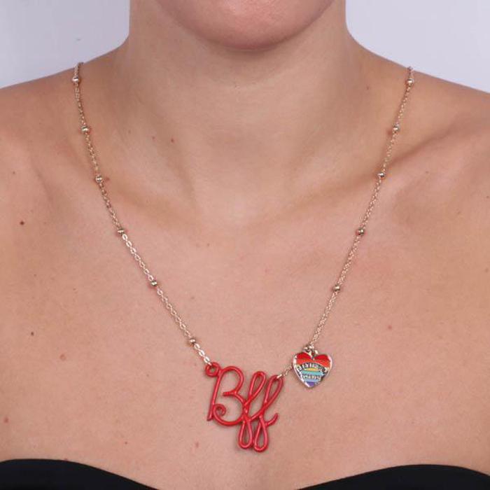Collier en métal
