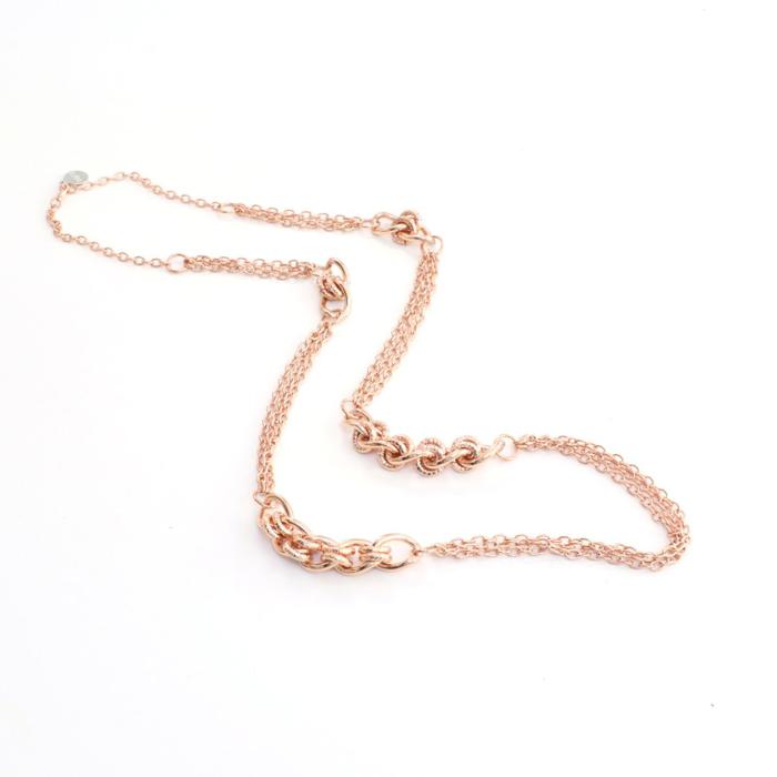 Collier en métal