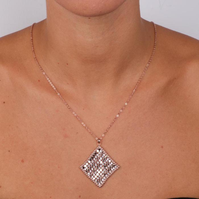Collier en métal