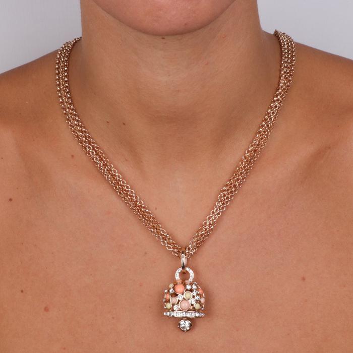 Collier en métal
