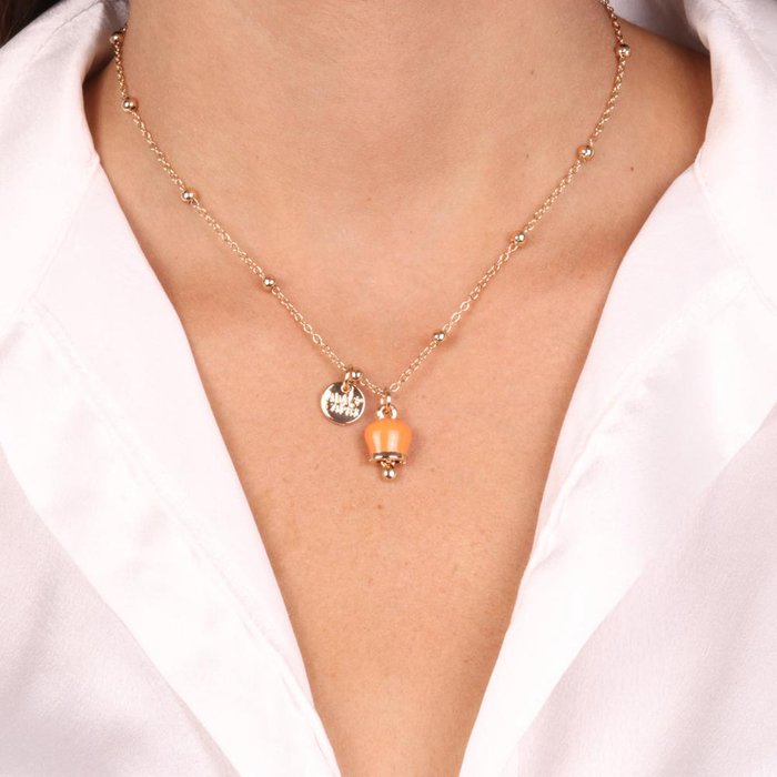 Collier en métal avec clochette en émail orange