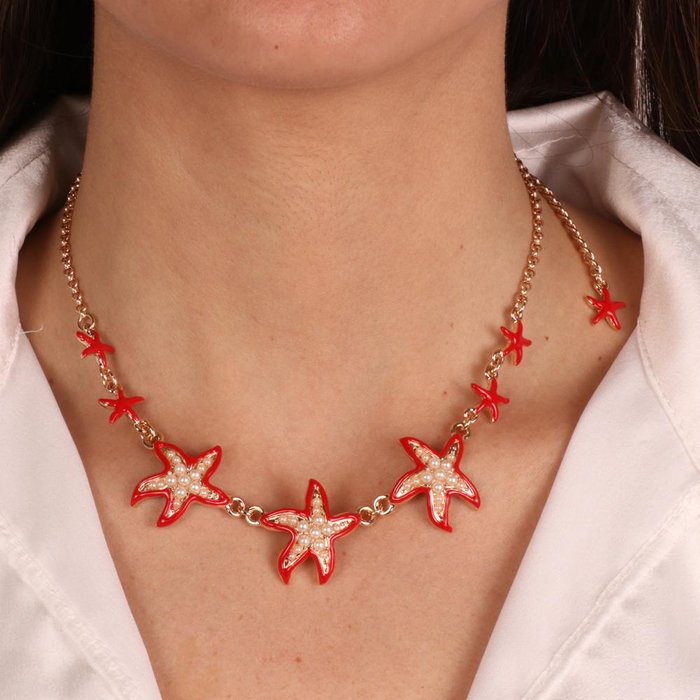 Metal Necklace with Red Starfish