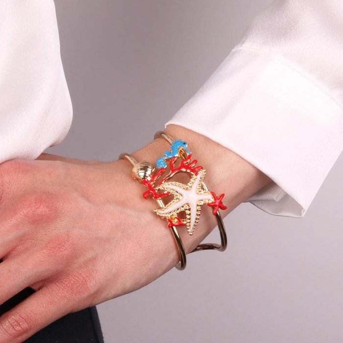 Bracciale in Metallo con stella marina, conchiglia, corallo e cavalluccio marino