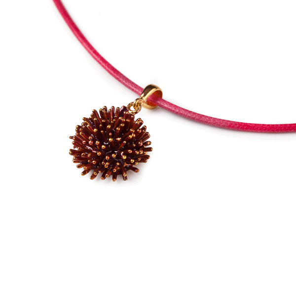 Collier de piquants de hérisson