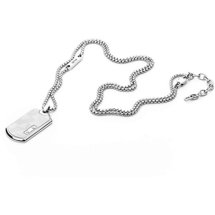 Necklace with plate