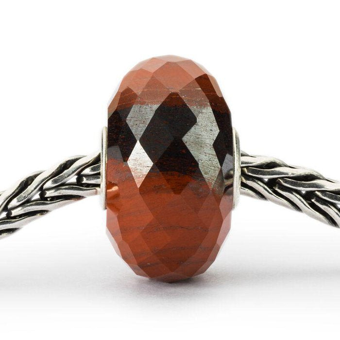 Calcédoine rouge avec hématite